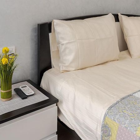 Golden Violin ! Apartments Лвив Екстериор снимка